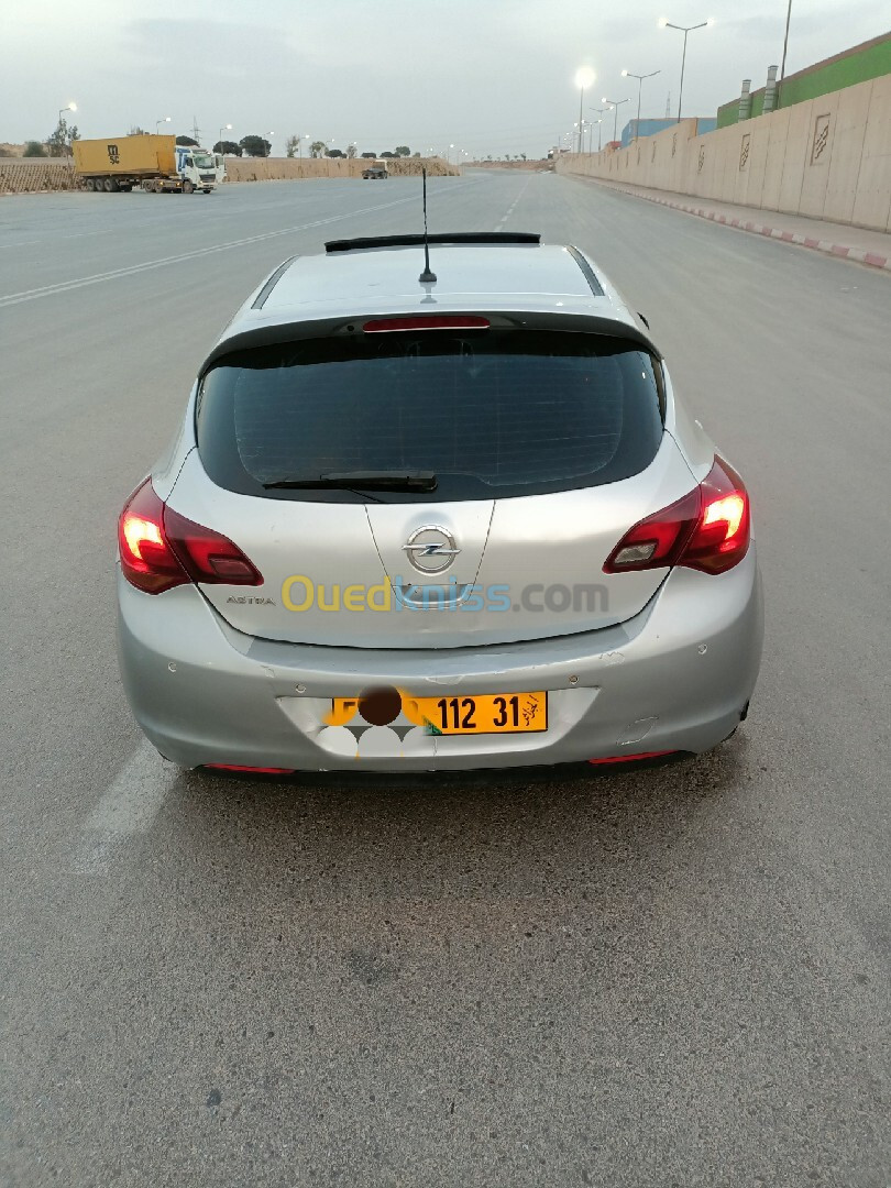 Opel Astra 2012 Astra