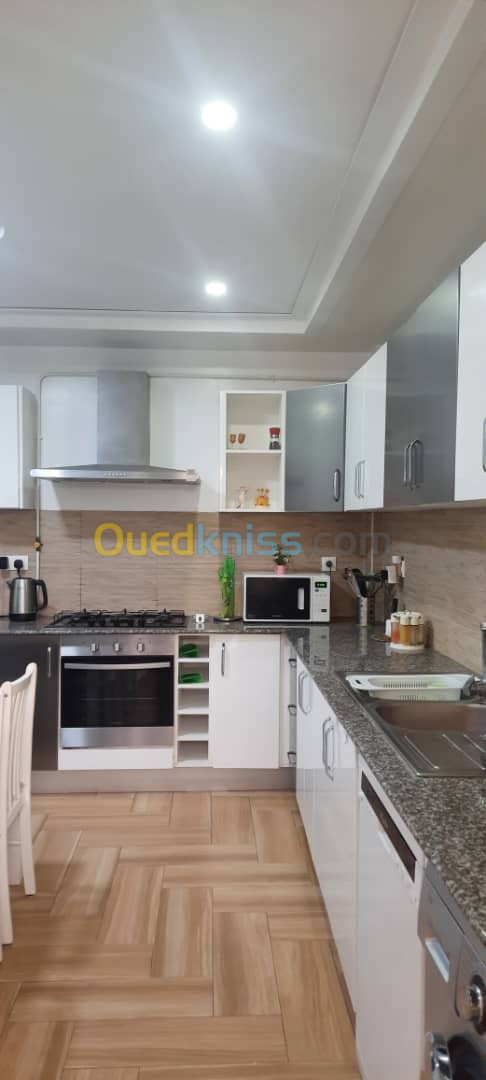 Location Appartement F4 Alger Draria