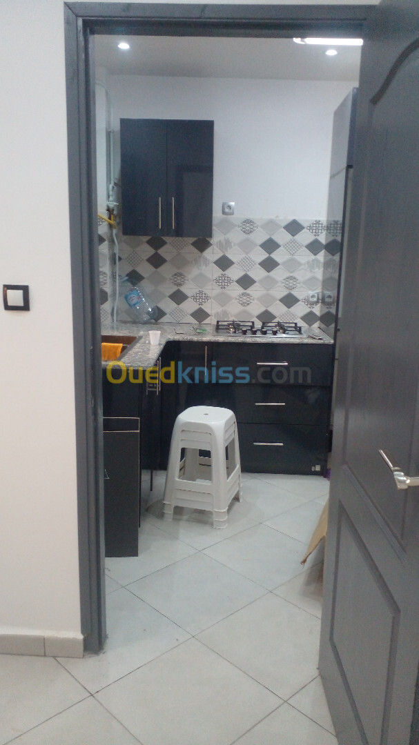 Location Appartement F2 Alger Ain taya