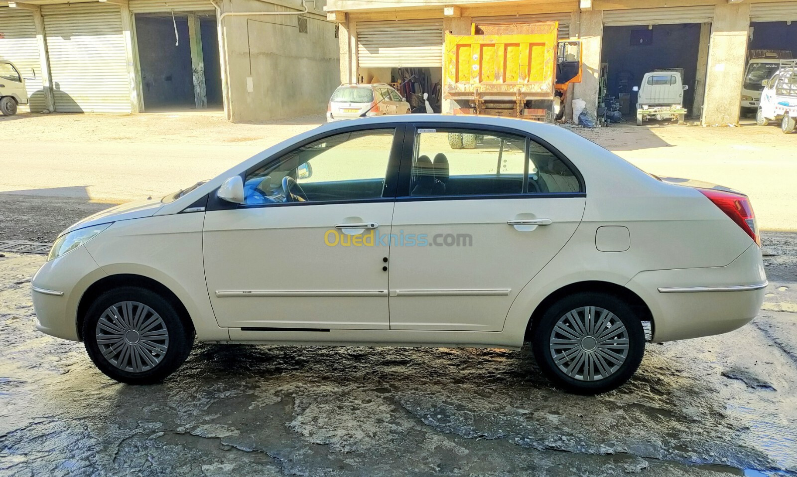 Tata Manza 2016 Safire