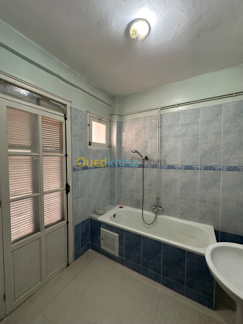 Location Appartement F3 Alger Souidania