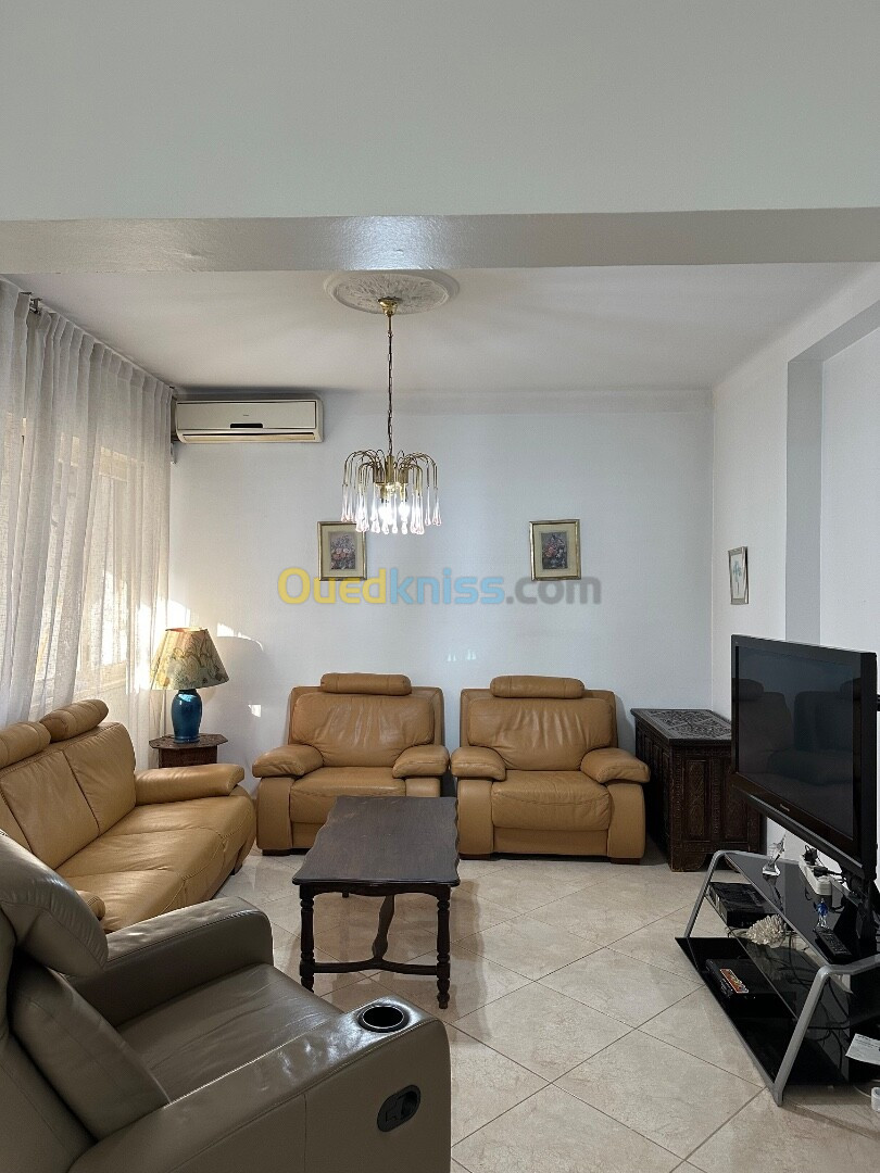 Location Appartement F4 Alger Hydra