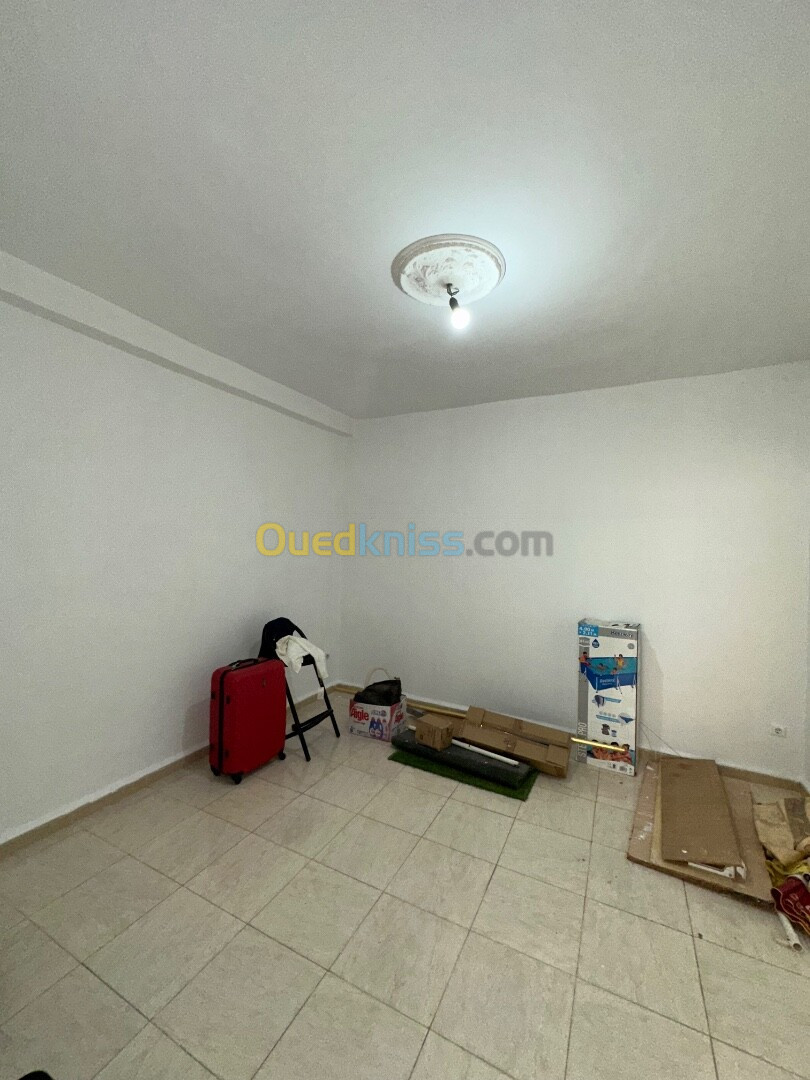 Location Appartement F4 Alger Dely brahim