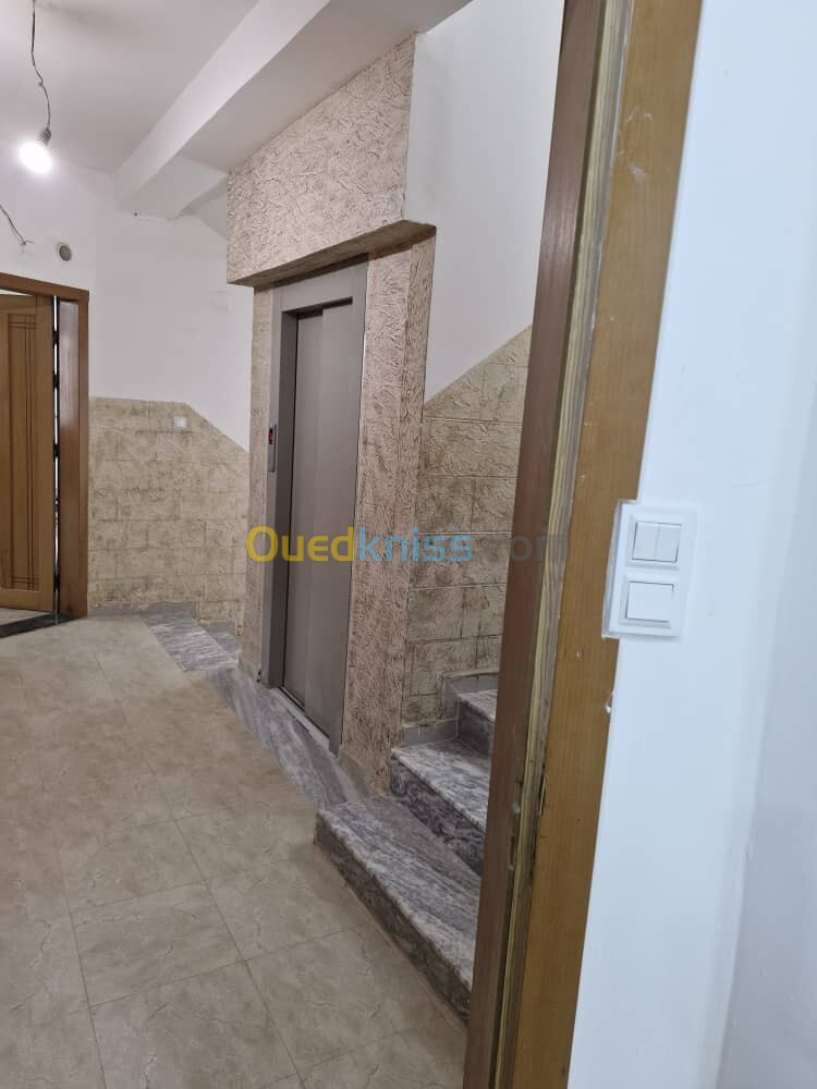 Vente Appartement F3 Alger El achour