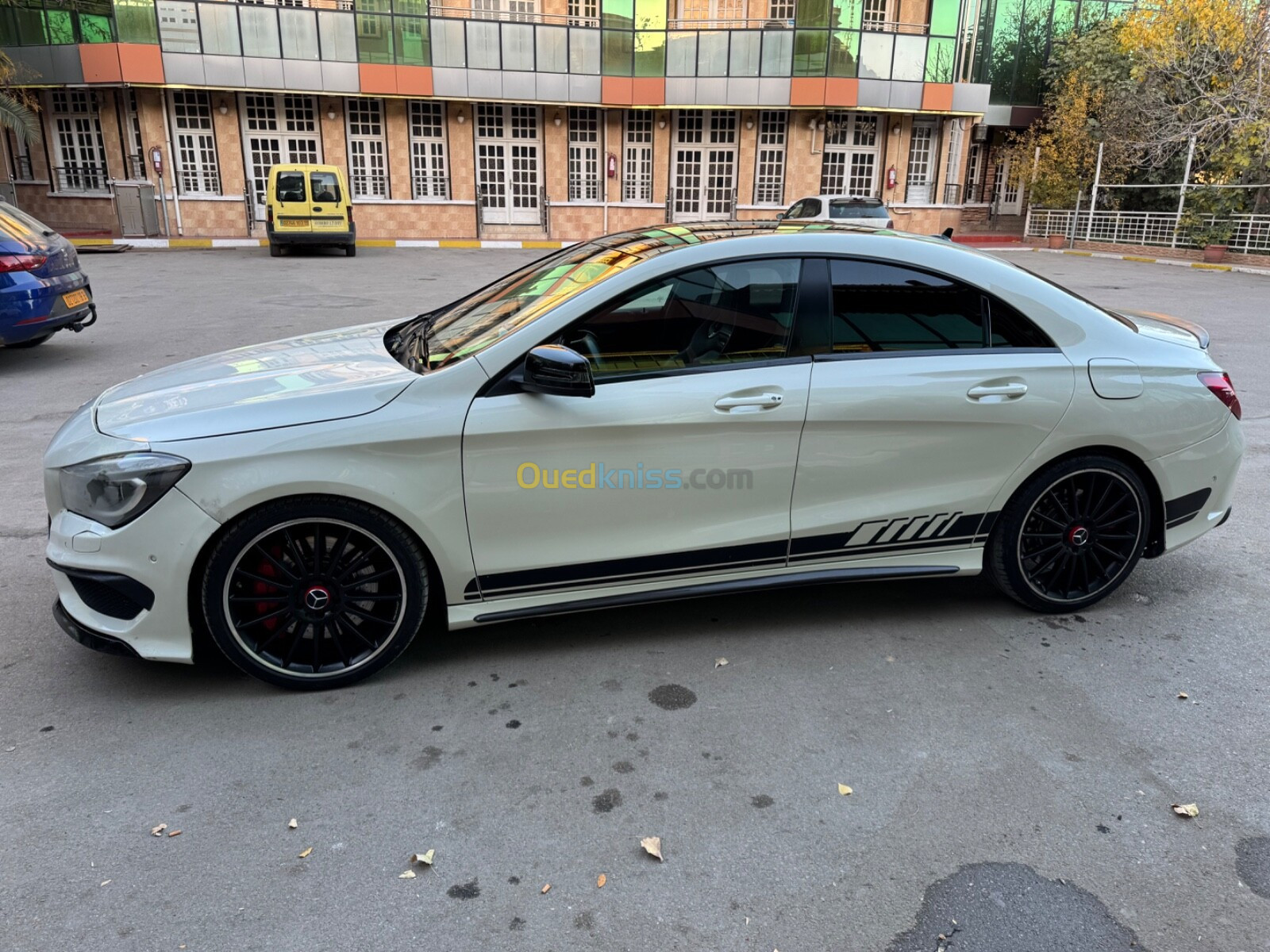 Mercedes CLA 2016 Coupé Exclusif + AMG 