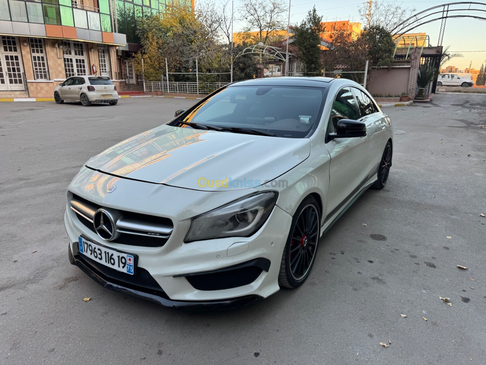 Mercedes CLA 2016 Coupé Exclusif + AMG 