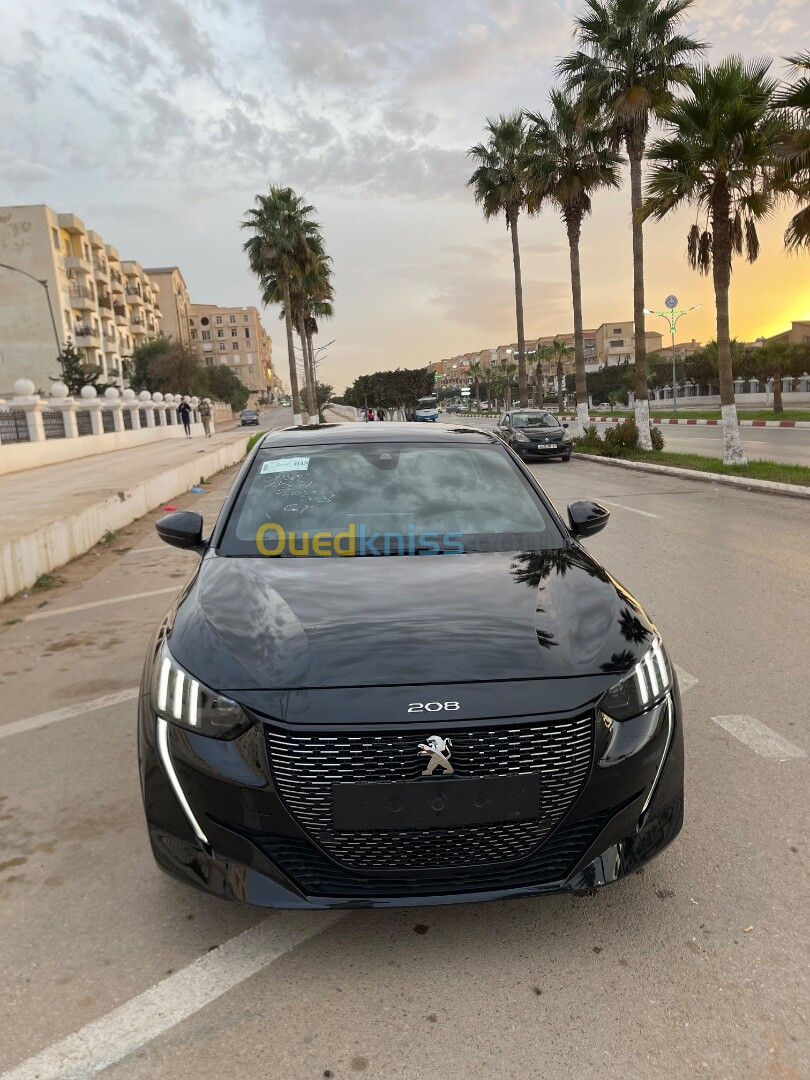 Peugeot 208 2023 Gt