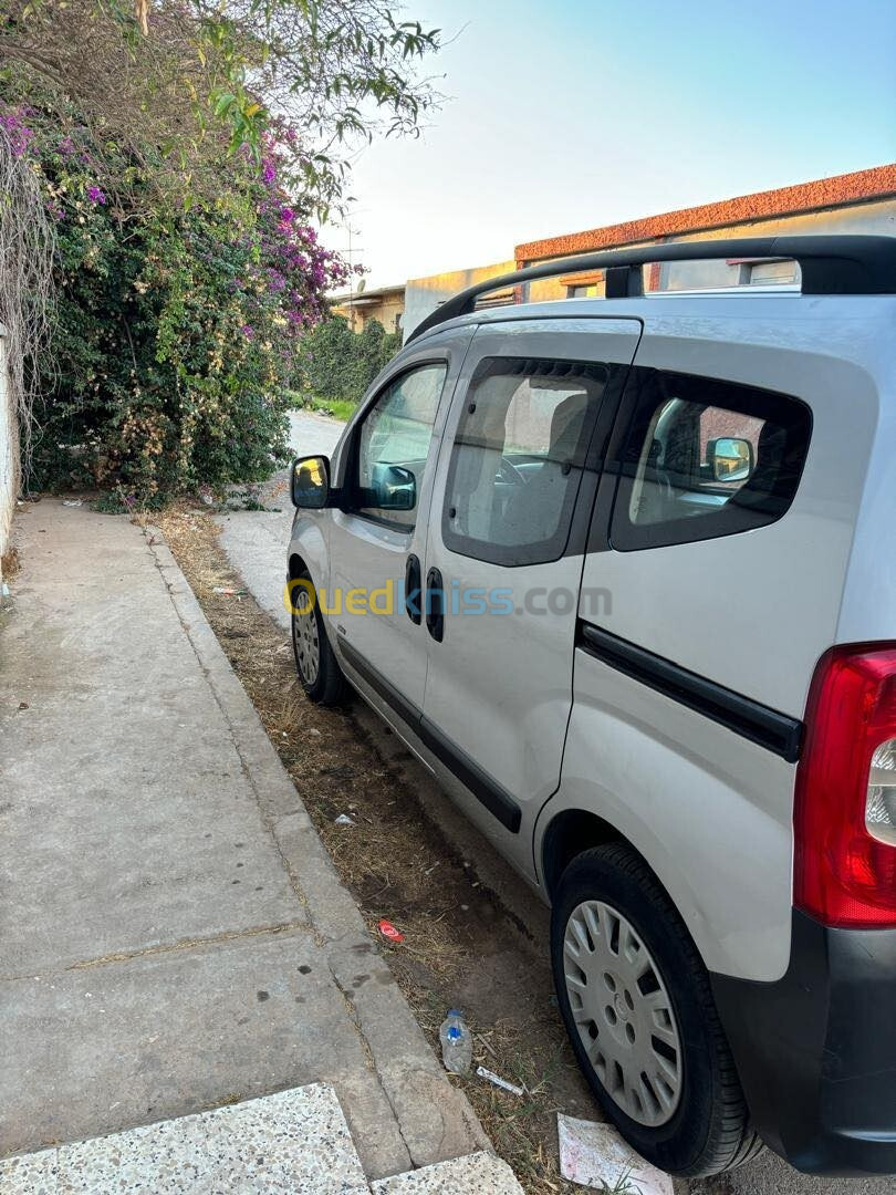 Peugeot Bipper 2012 Tepee