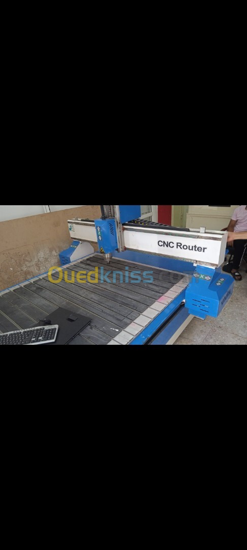 Vente Cnc router 1325  imprimante numérique grand format.  Plotter