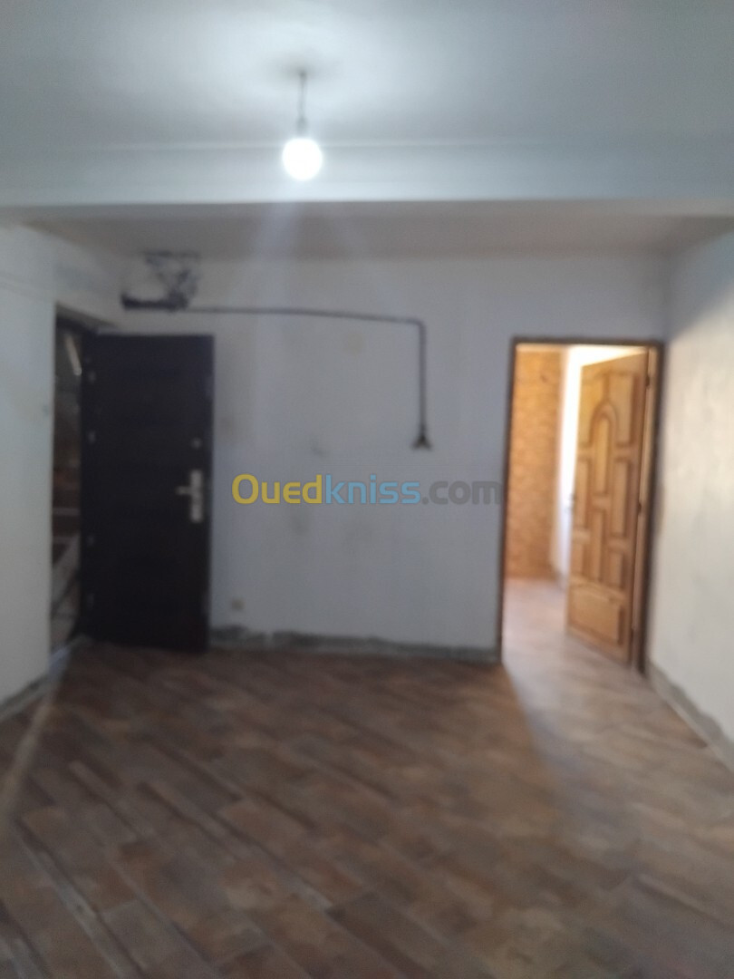 Location Niveau De Villa F2 Alger Bordj el kiffan