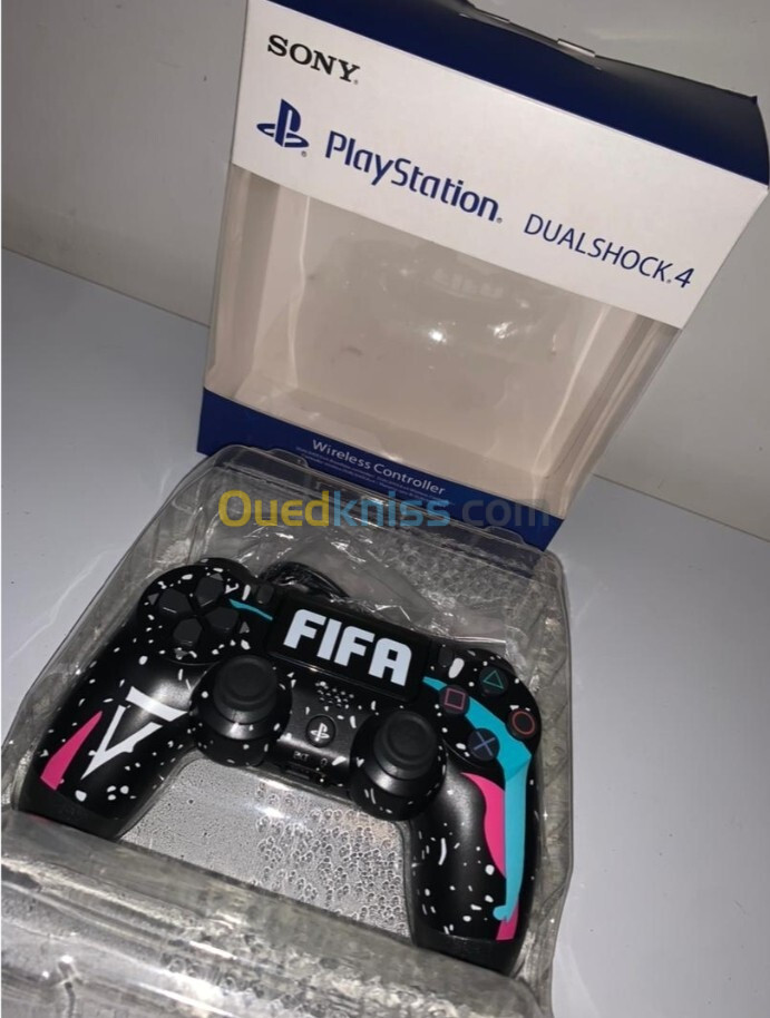 SONY DualShock Manette PS4 Sans Fil التوصيل متوفر جميع الولايات 