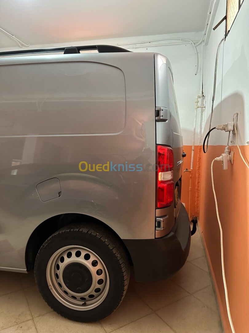 Fiat Scudo 2024 17 pous