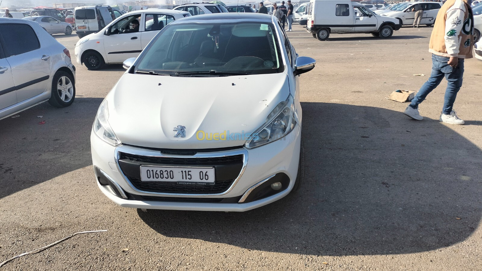 Peugeot 208 2015 Active Facelift