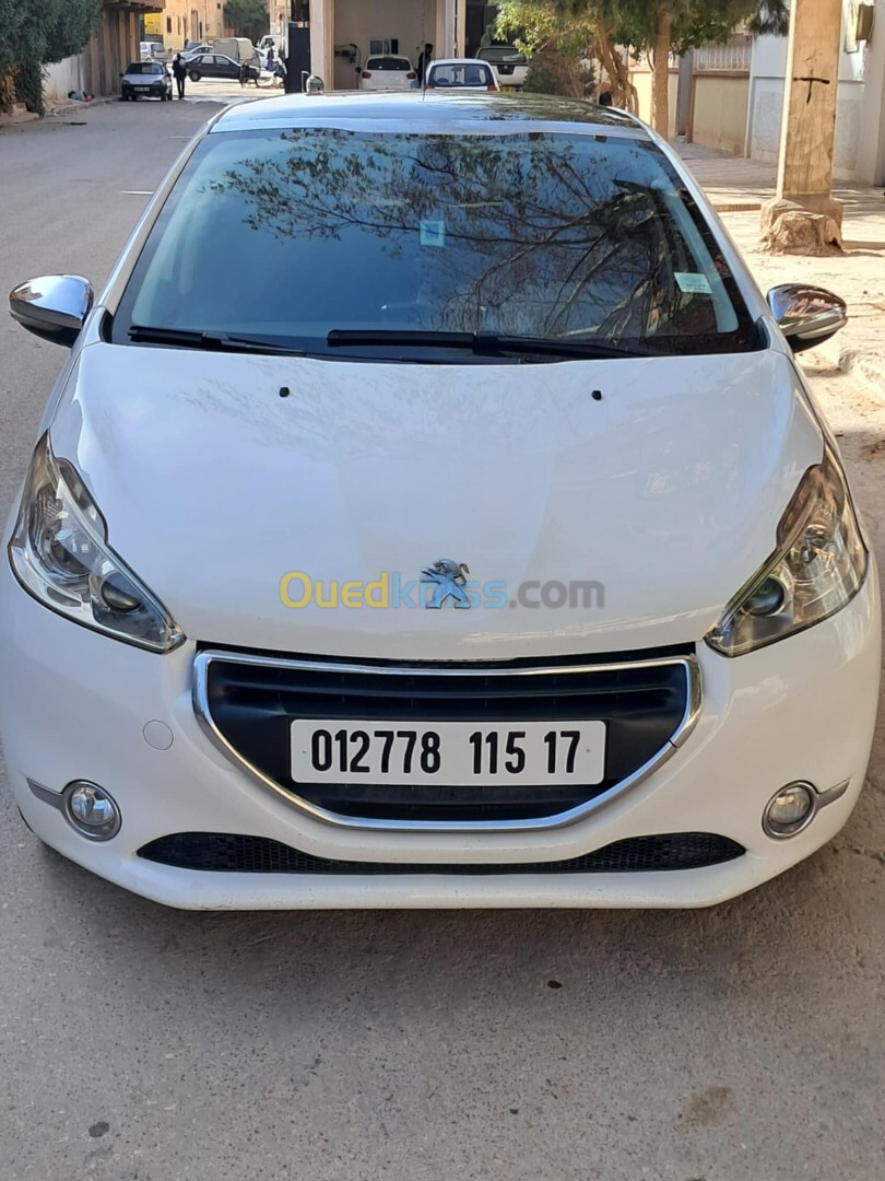 Peugeot 208 2015 Allure