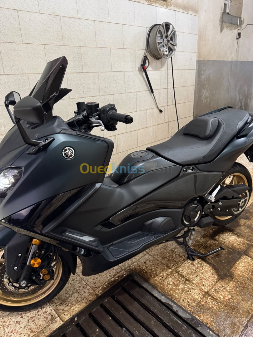 Yamaha Tmax 562 tech max 2023