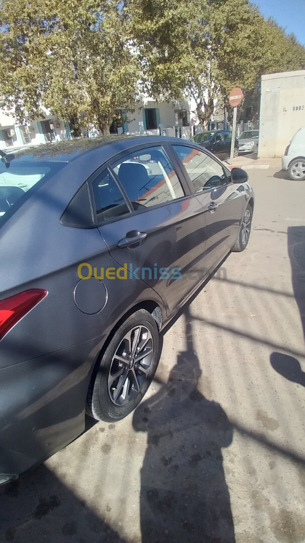 Chery Arizo 5 2024 Confort