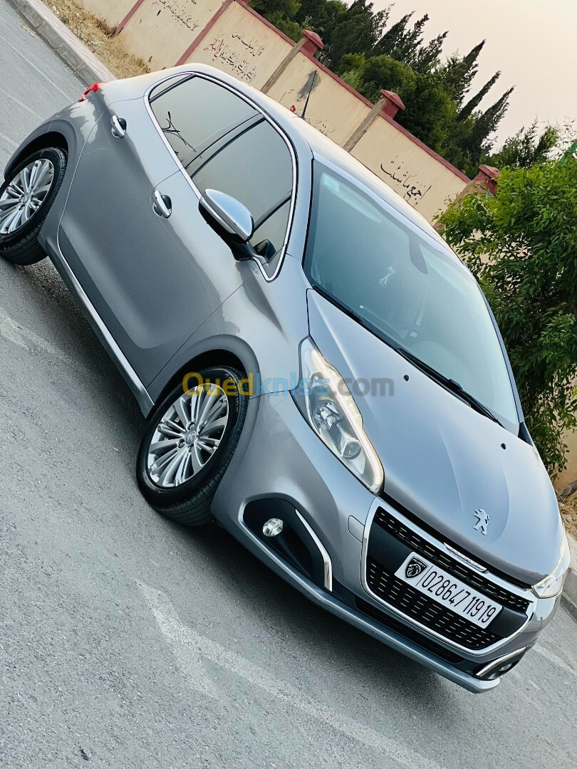 Peugeot 208 2019 Allure