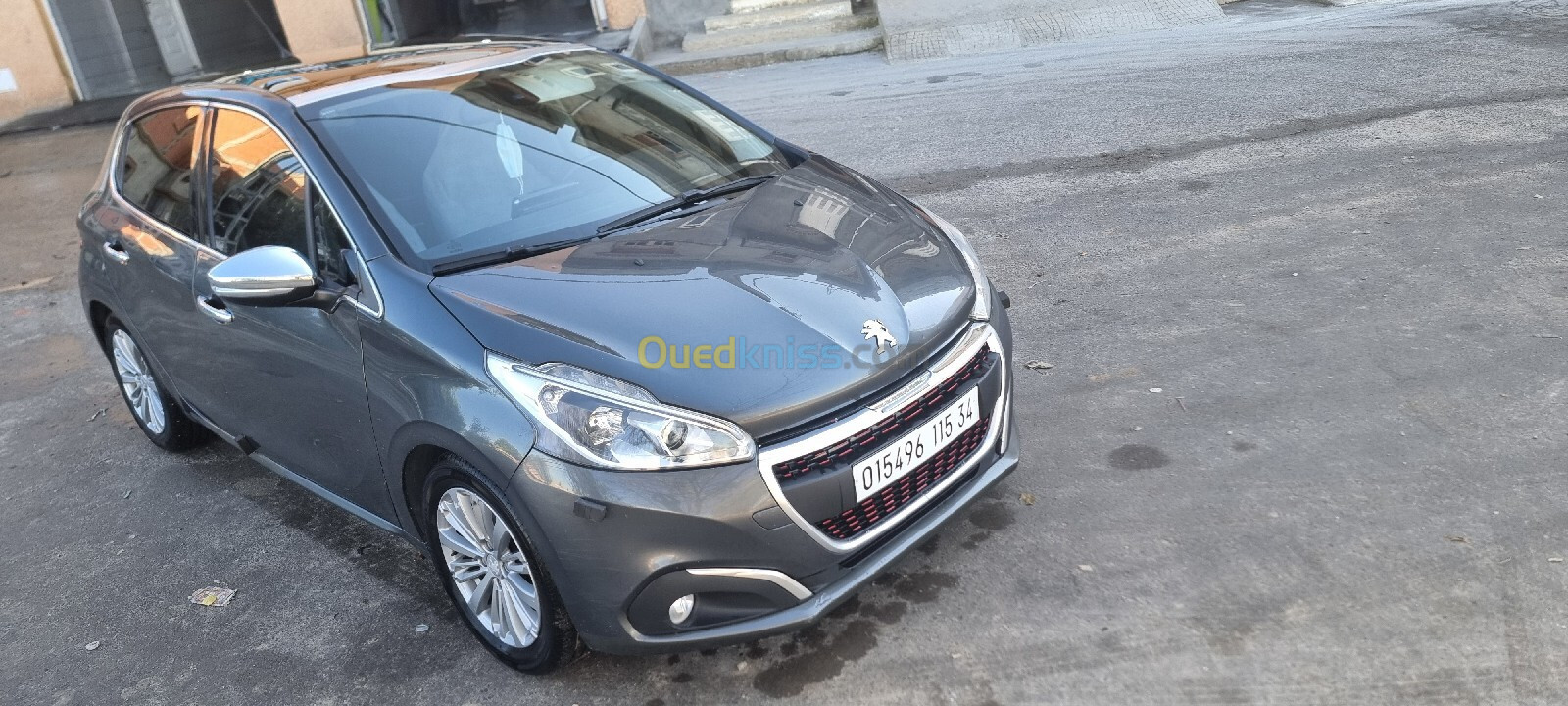 Peugeot 208 2015 Allure Facelift