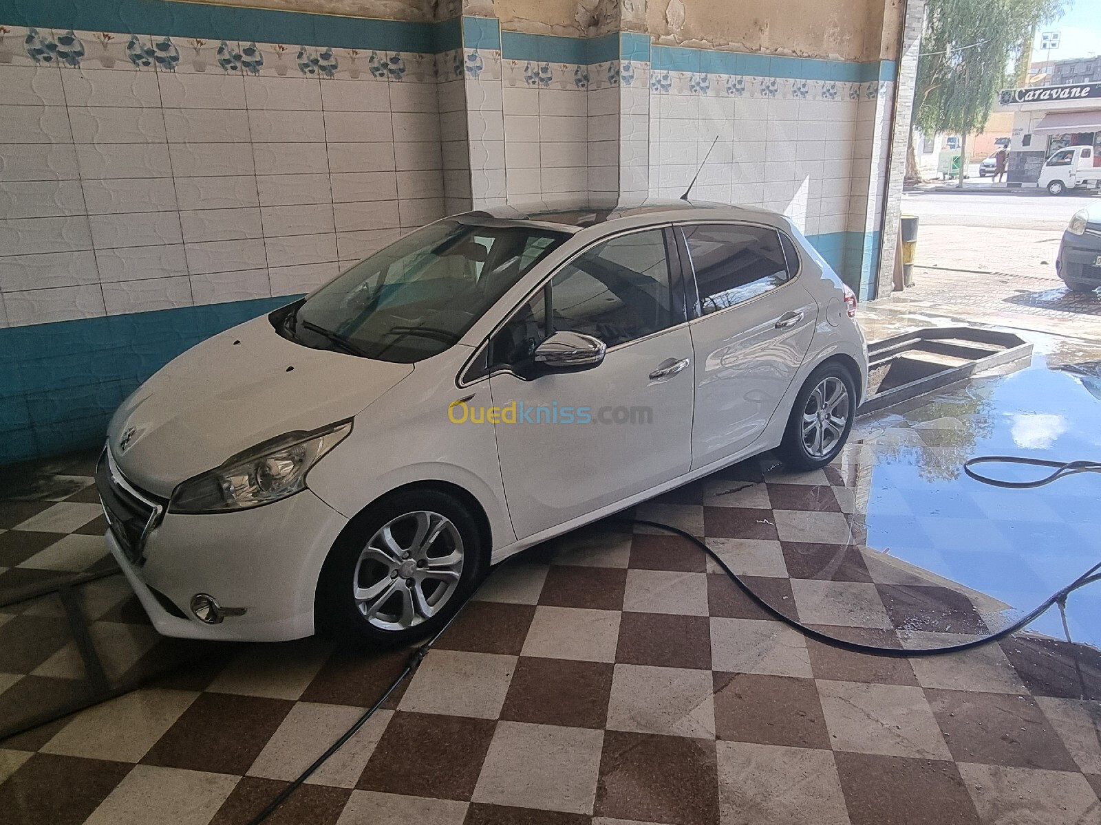 Peugeot 208 2015 Allure