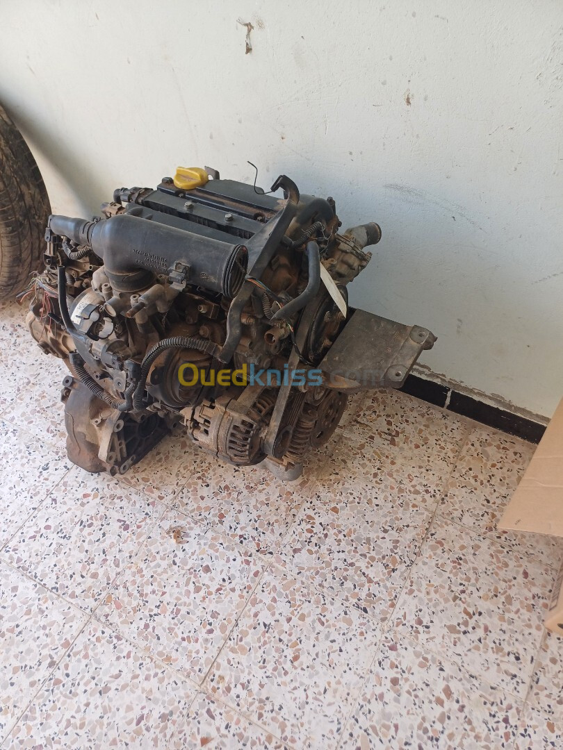 Mouteur 1.0 essence opel corsa D