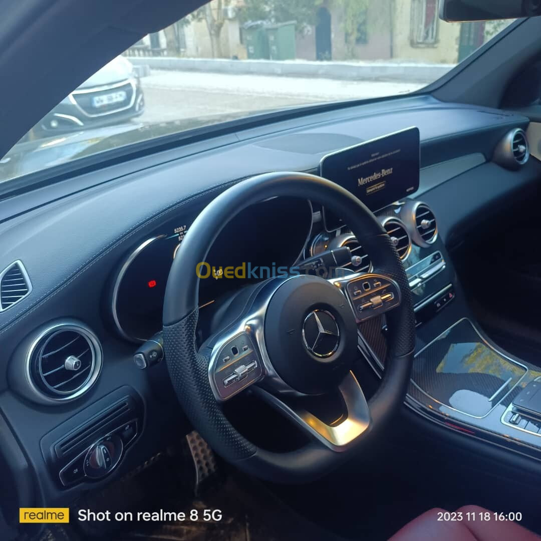 Mercedes GLC 300 2023 