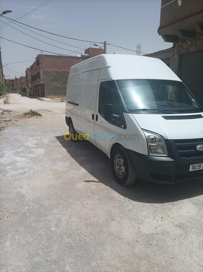 Ford Transit 2010