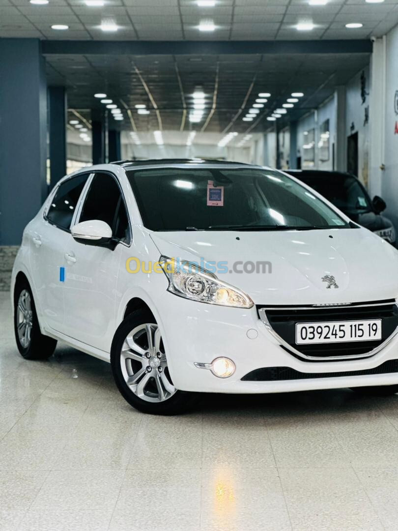 Peugeot 208 2015 Allure