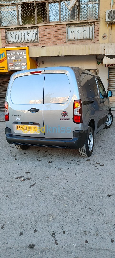 Fiat Doblo 2024 Oren 2 place