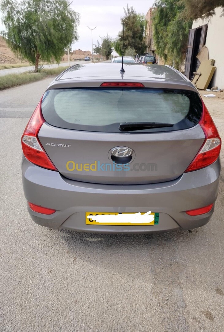 Hyundai Accent RB  5 portes 2018 