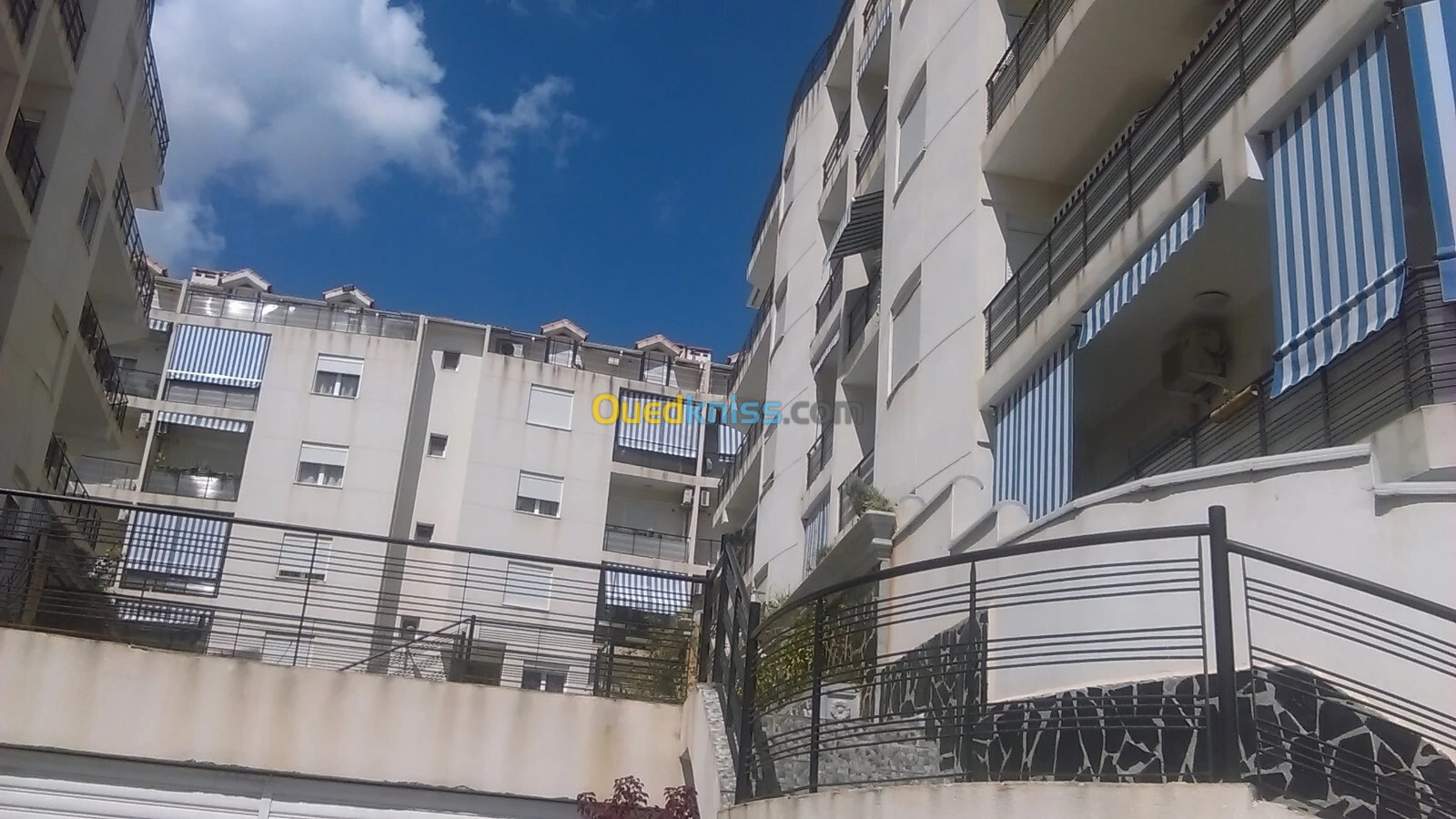 Location Appartement F4 Alger Birkhadem