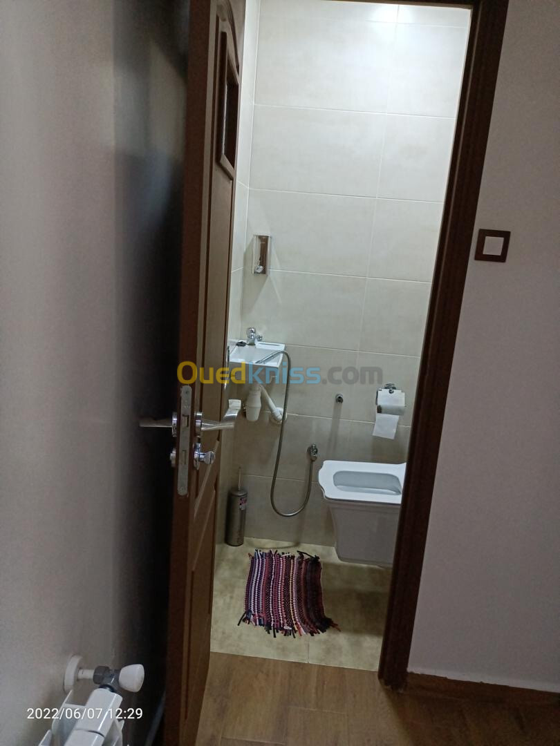 Location Appartement F4 Alger Dar el beida