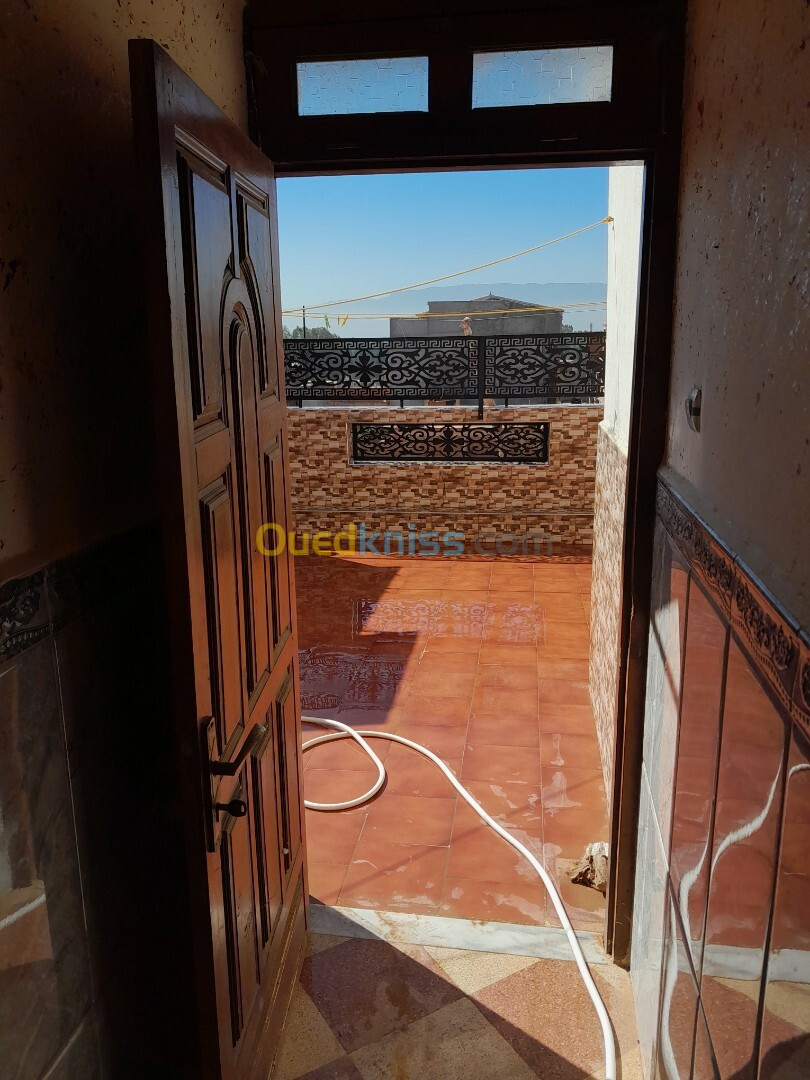 Location Appartement F2 Tipaza Kolea