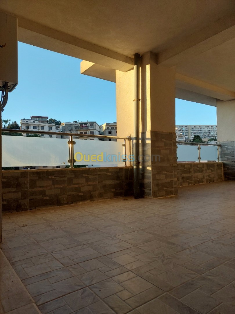 Location Appartement F5 Alger Bir mourad rais