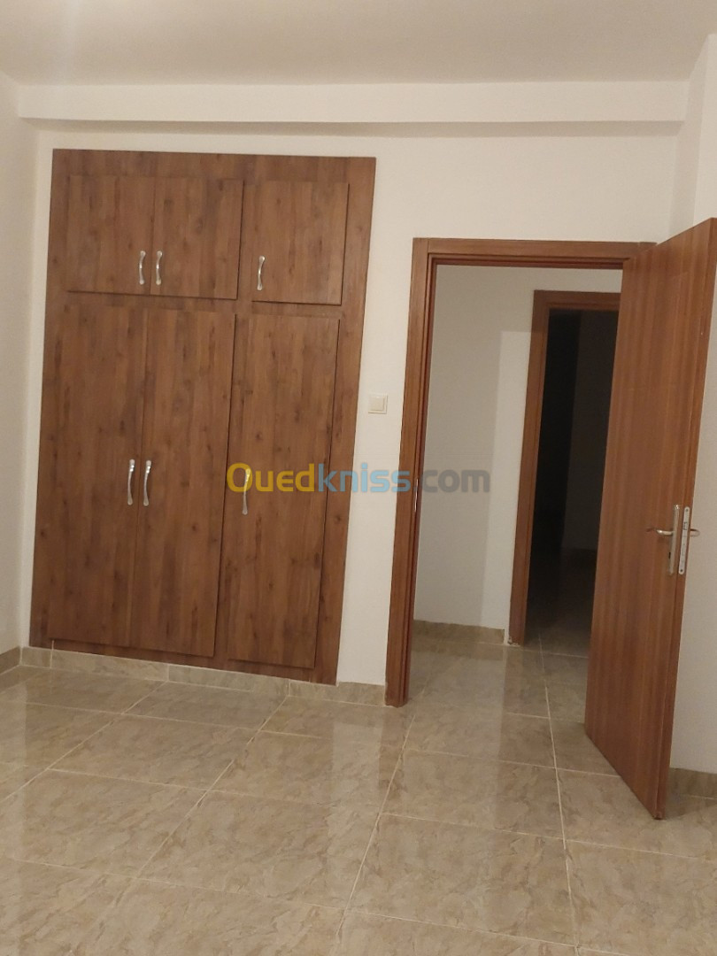 Location Appartement F5 Alger Bir mourad rais