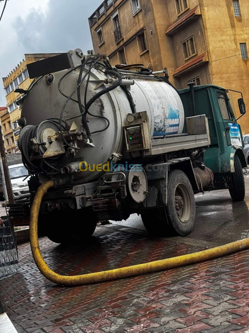 Camion vidange débouchage canalisations Camion vidange débouchage canalisations