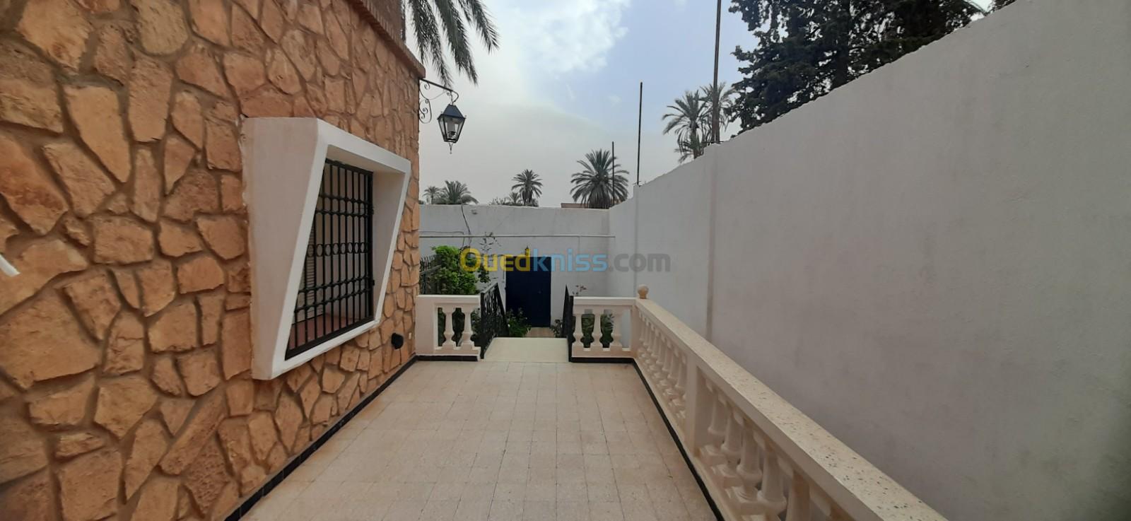 Sell Villa floor F6 Laghouat Laghouat