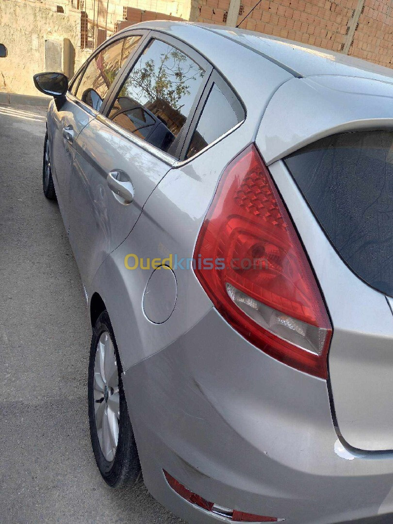 Ford Fiesta 2012 Titanium