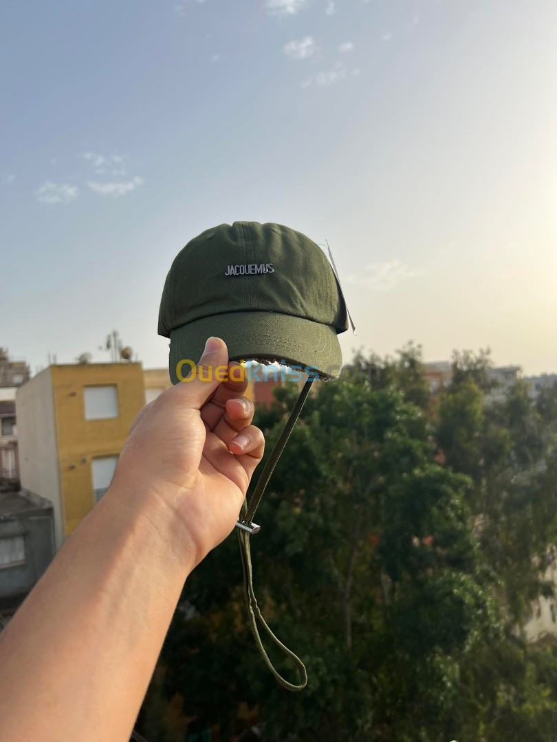 Casquette Jacquemus très bonne qualité