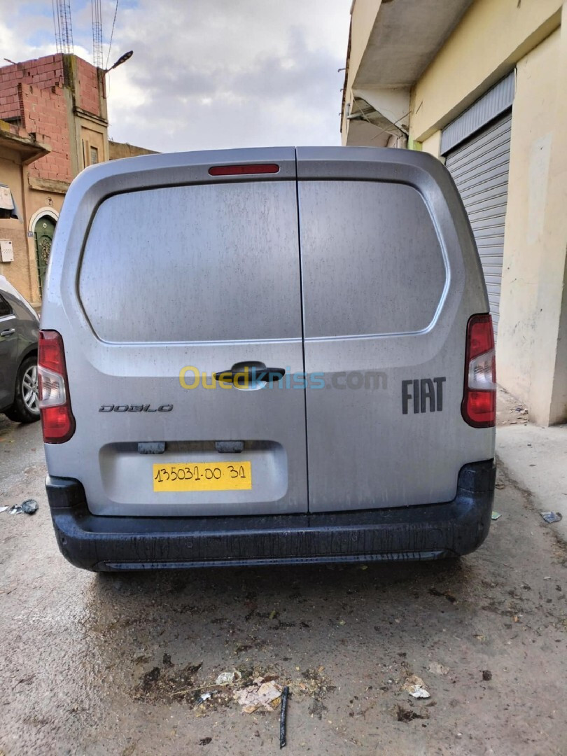 Fiat Doblo 2024 Doblo 3 place