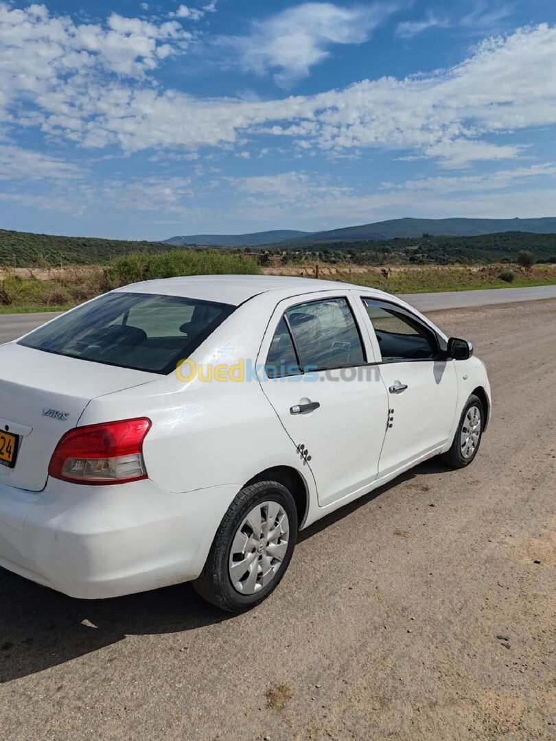 Toyota Yaris Sedan 2012 Yaris Sedan