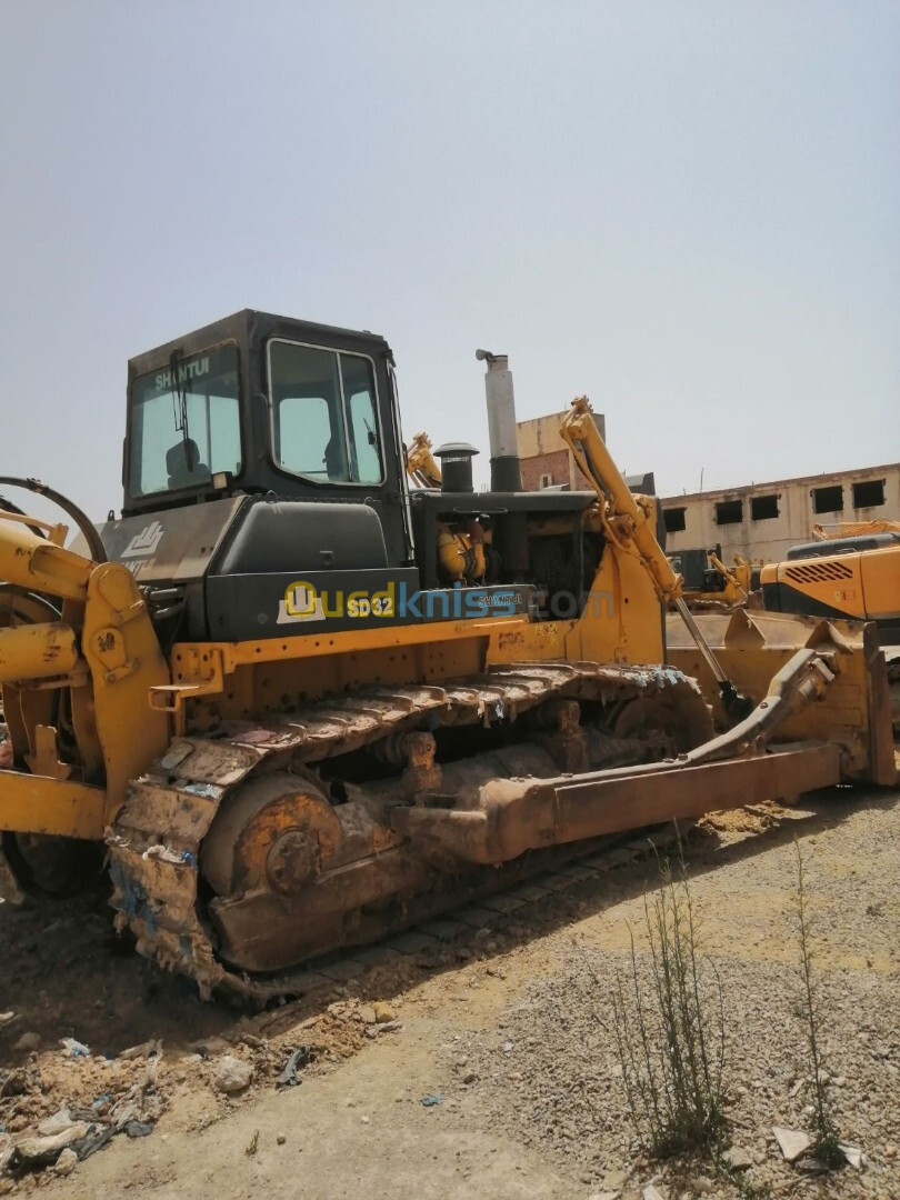 Shantui Bulldozer Sd32 