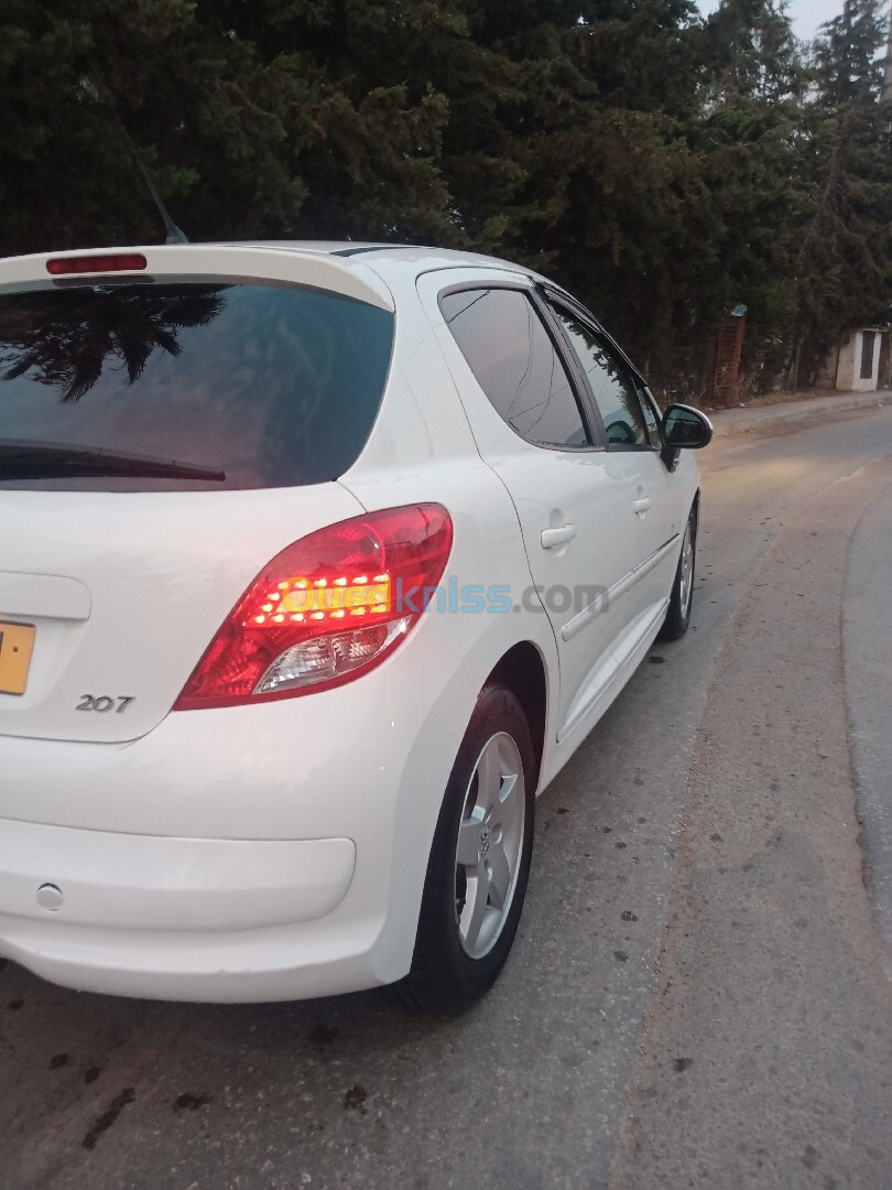 Peugeot 207 2012 