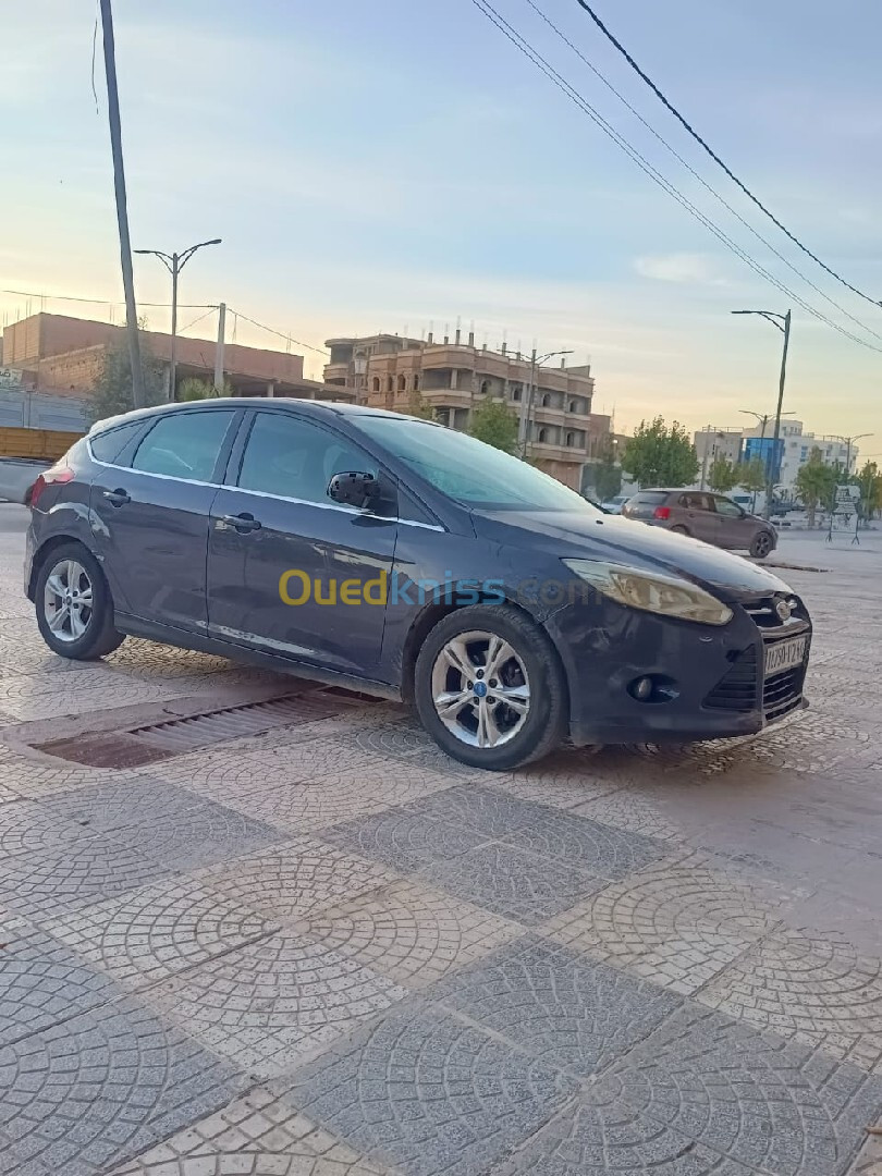 Ford Focus 4 portes 2012 