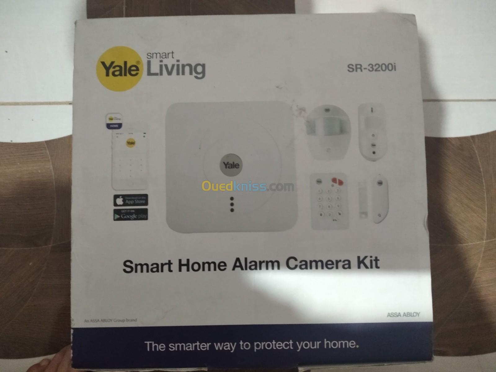 Yale SR-3200i - Kit d' Alarme maison (Camera, détecteur de mouvement, ...)