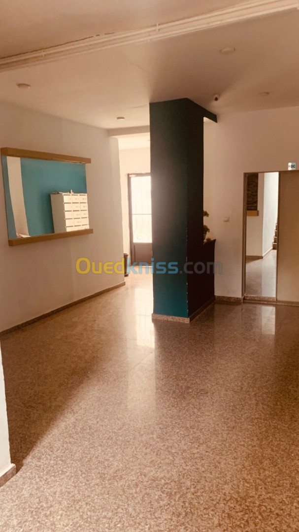 Vente Appartement F3 Alger Souidania