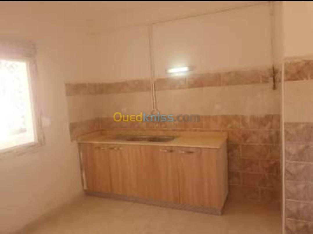 Location Appartement F4 Blida Meftah