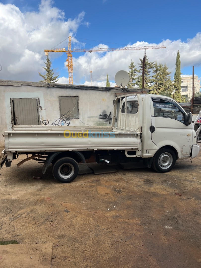 Hyundai H100 plateau 2012