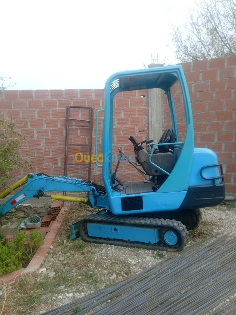 Mini pelle / ميني بال yanmar b-15 2006