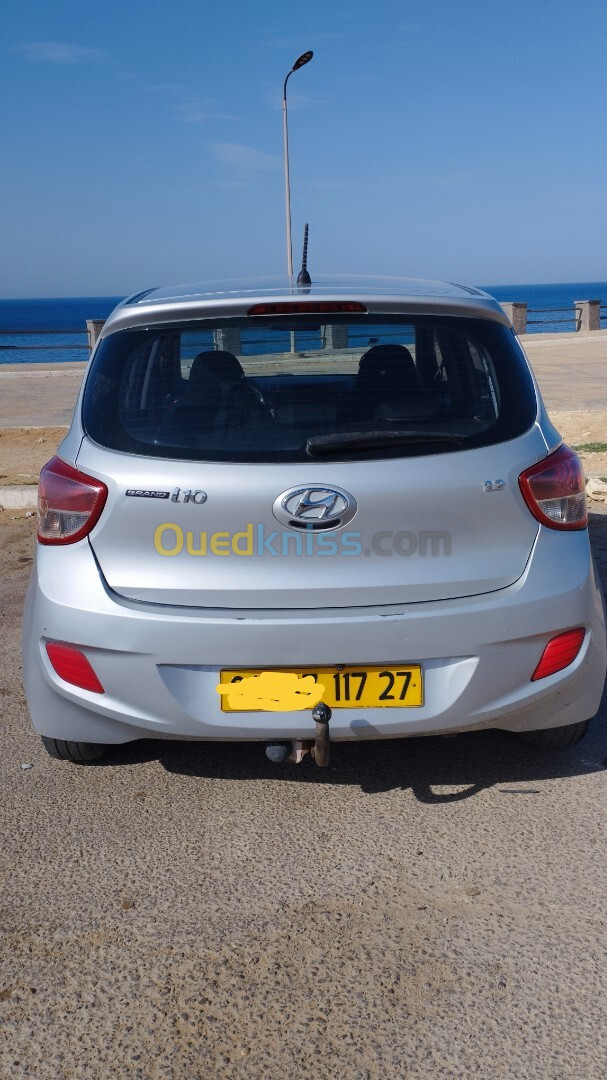 Hyundai Grand i10 2017 Tout  options