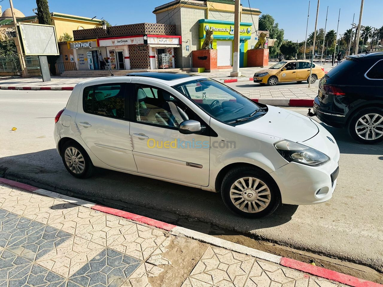 Renault Clio 3 2012 Night and Day